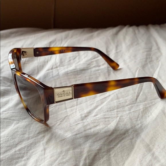 Vintage Gucci Sunglasses - Picture 2 of 5